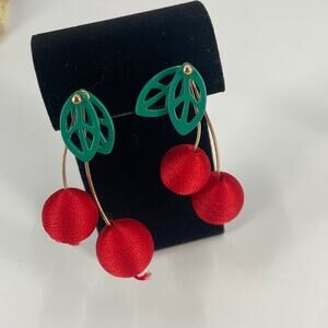 FUN MOD Cherry earrings